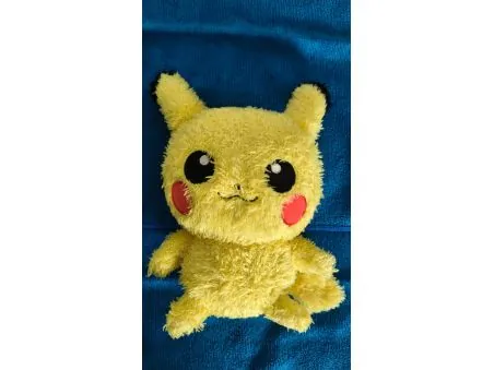 Peluche POKEMON Pikachu 25cm