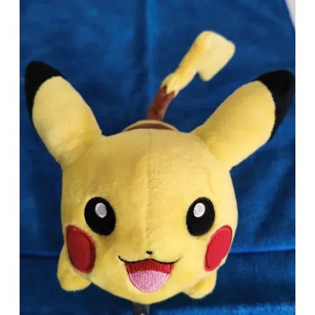 Peluche POKEMON Pikachu 22cm