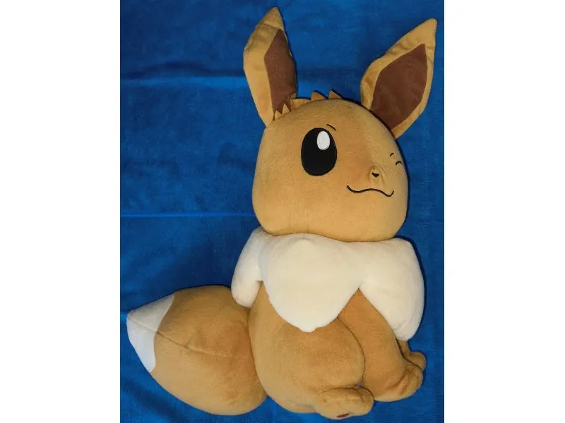 Peluche POKEMON Eevee 34cm